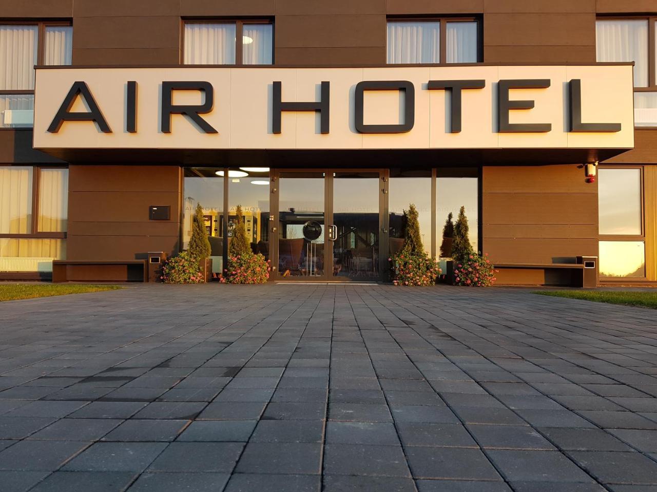 Air Hotel Karmėlava Eksteriør billede